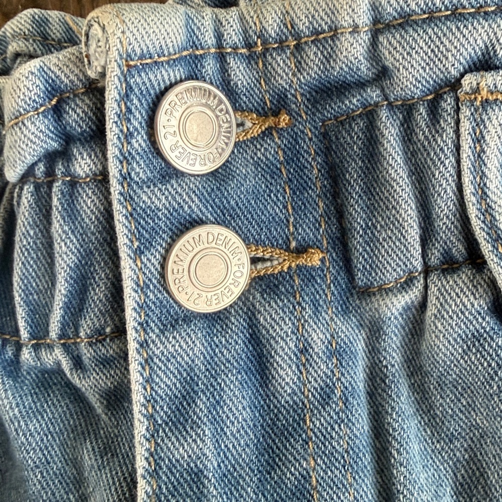 Forever 21 Light Blue Paperbag Waist Denim Shorts waist 28 - Picture 3 of 5
